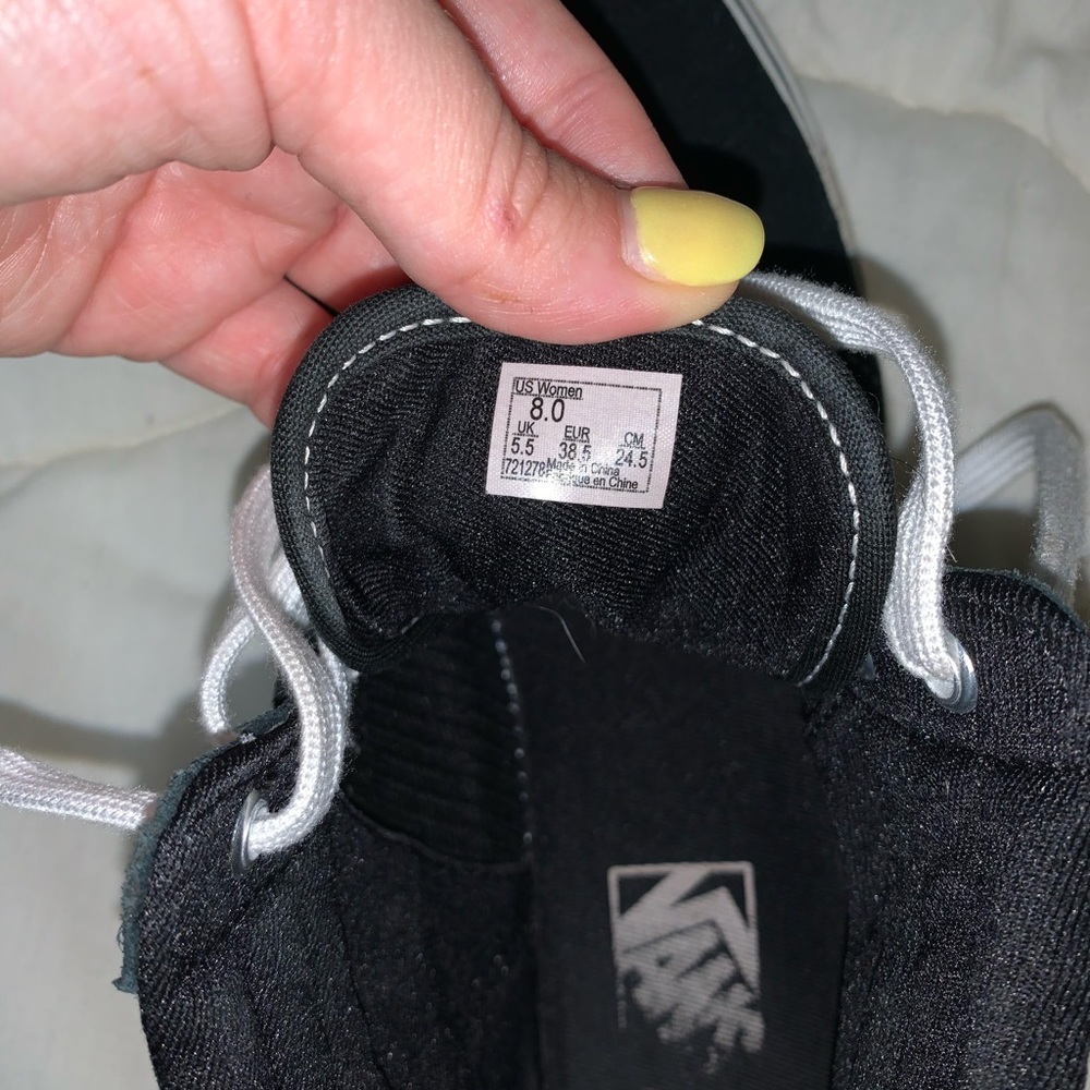 Vans! - Picture 3 of 3